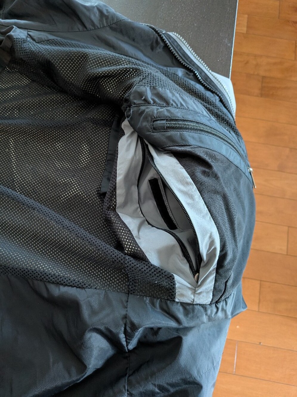The North Face Summit Series Gore-Tex XCR Jacket Mens XL Grey Black Y2K Vintage - Picture 12 of 14